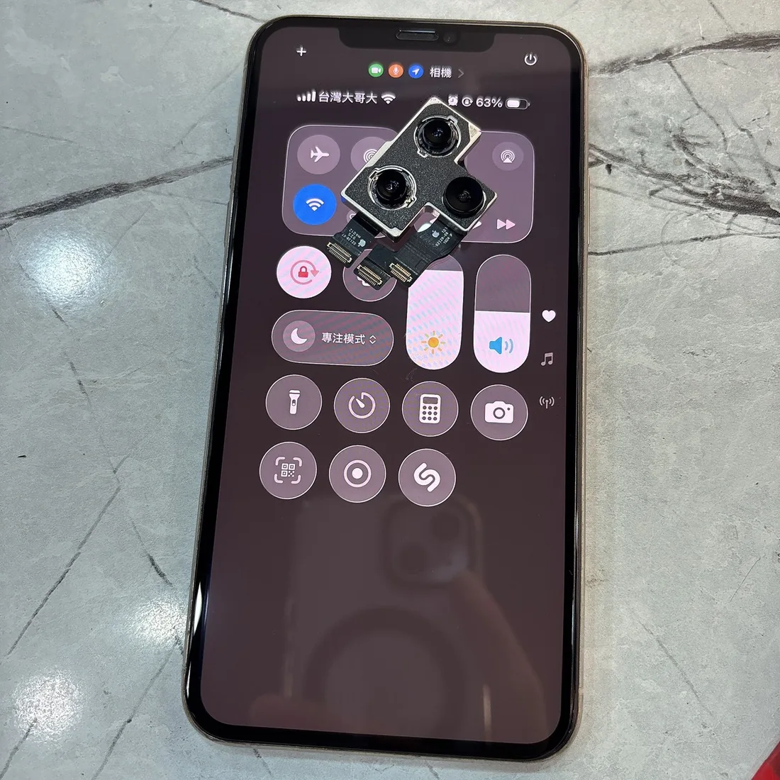 台南 iPhone 11 Pro Max 換下的後鏡頭三鏡頭模組